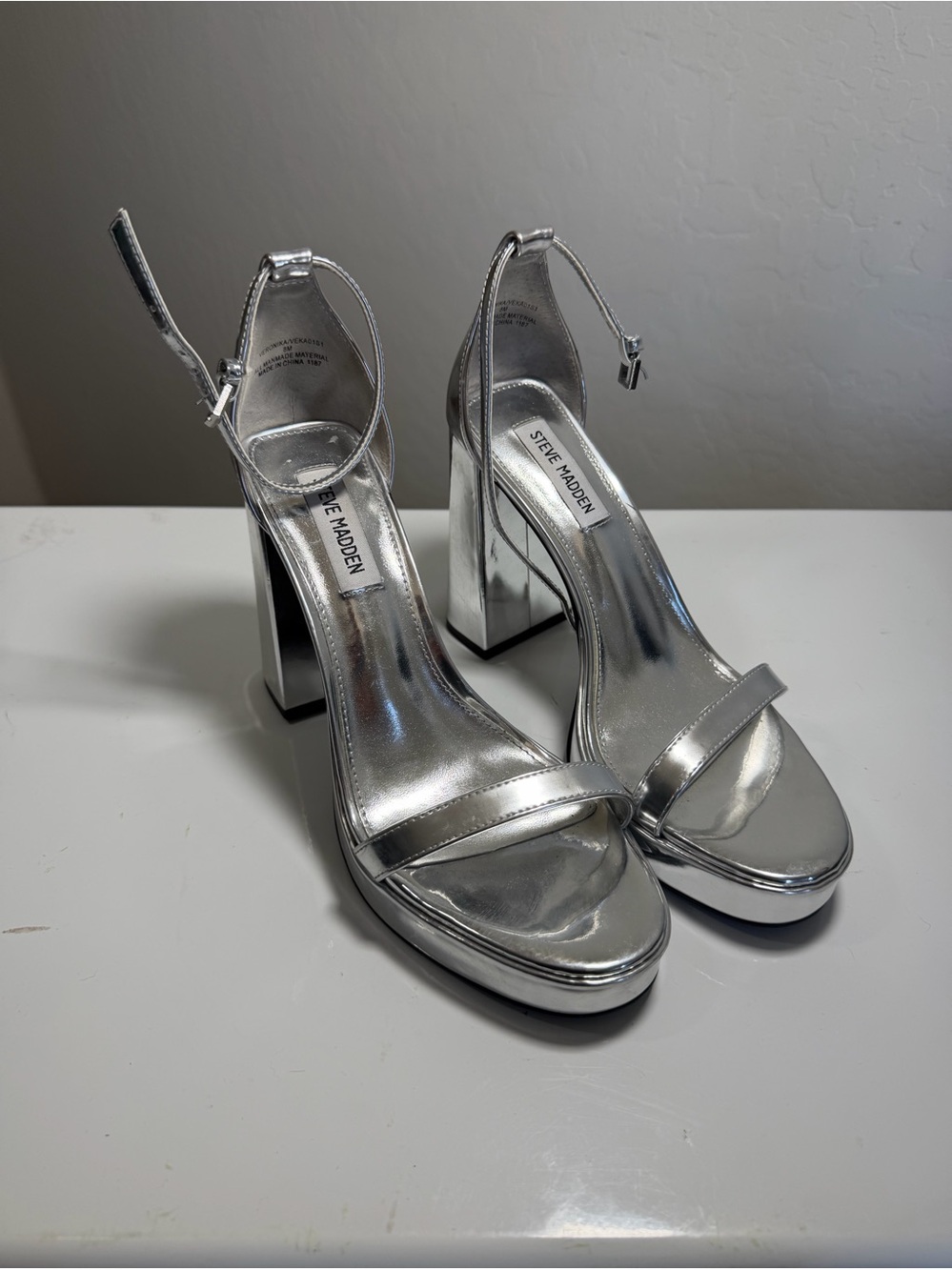 Steve Madden Veronika Metallic Silver Platform Block Heels - Size 8